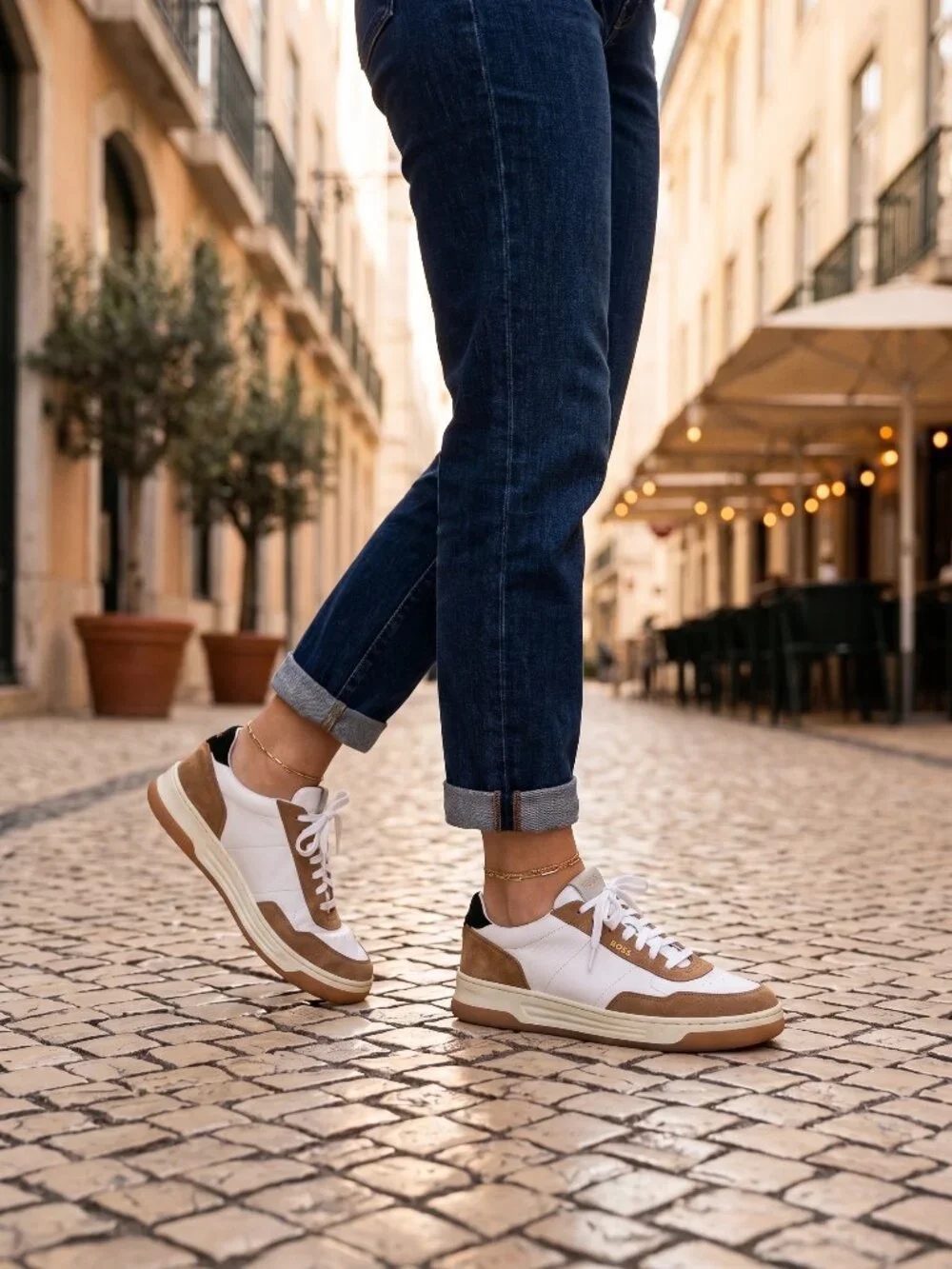 BOSS Hugo Boss White & Cognac Suede Panelled Low-Top Sneakers, EU 38 / US 7.5–8